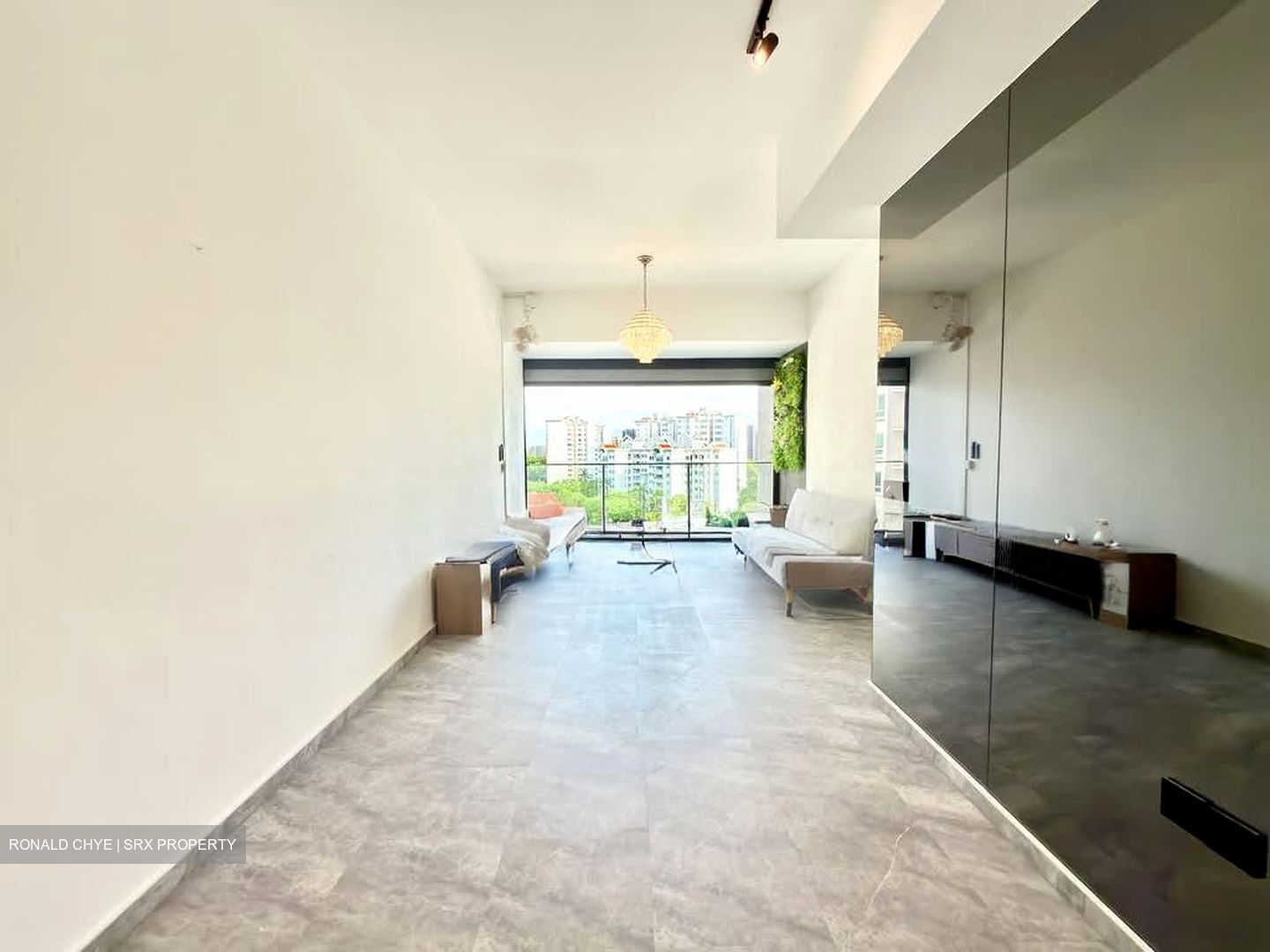 Livia (D18), Condominium #558590301